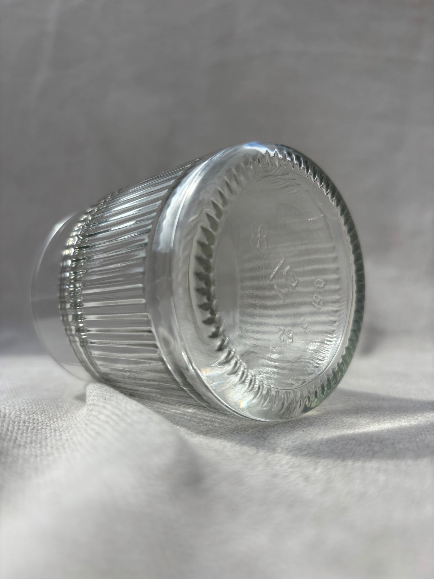 Short lines rocks glass